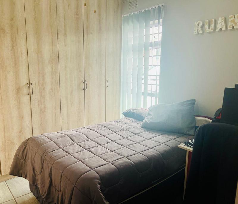 2 Bedroom Property for Sale in Mossel Bay Western Cape